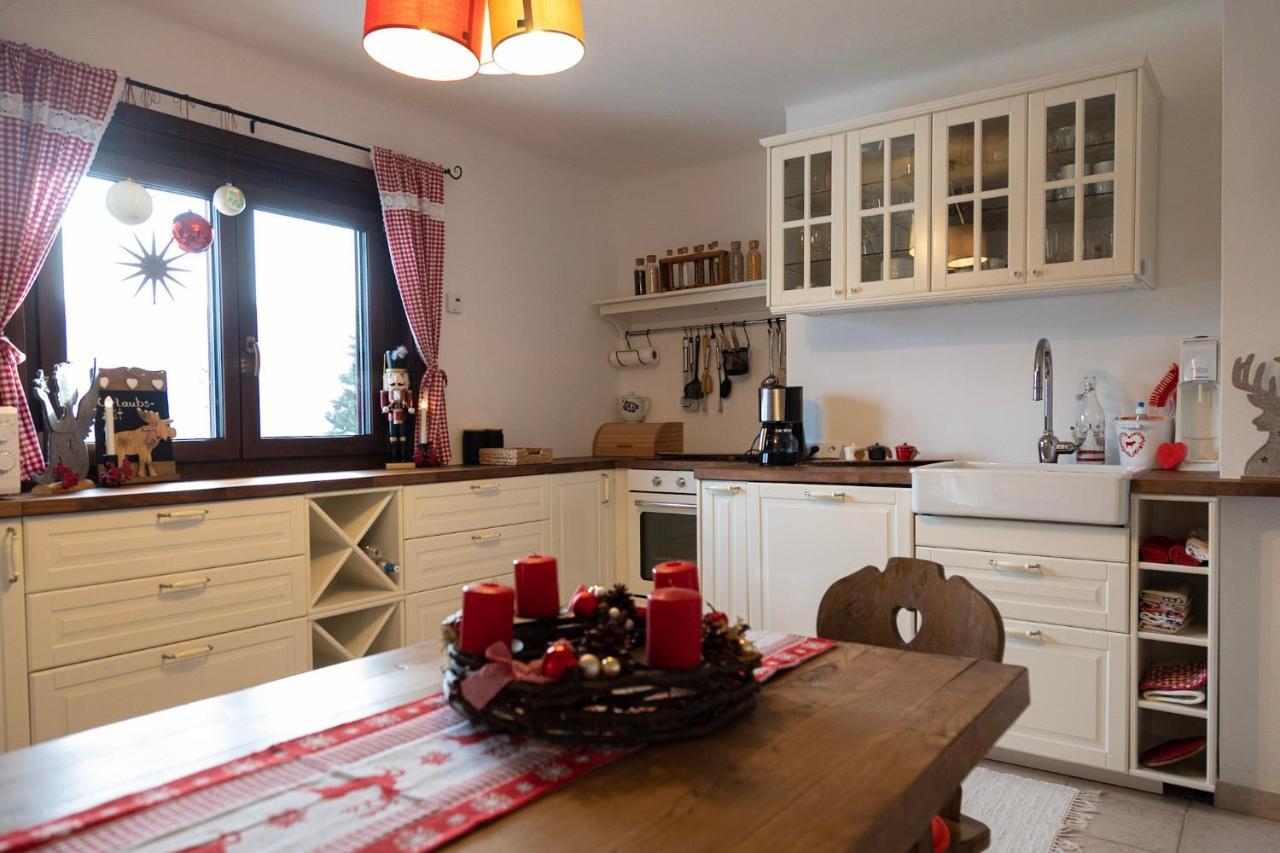 Knusperhaeuschen Villa Sattendorf Ngoại thất bức ảnh