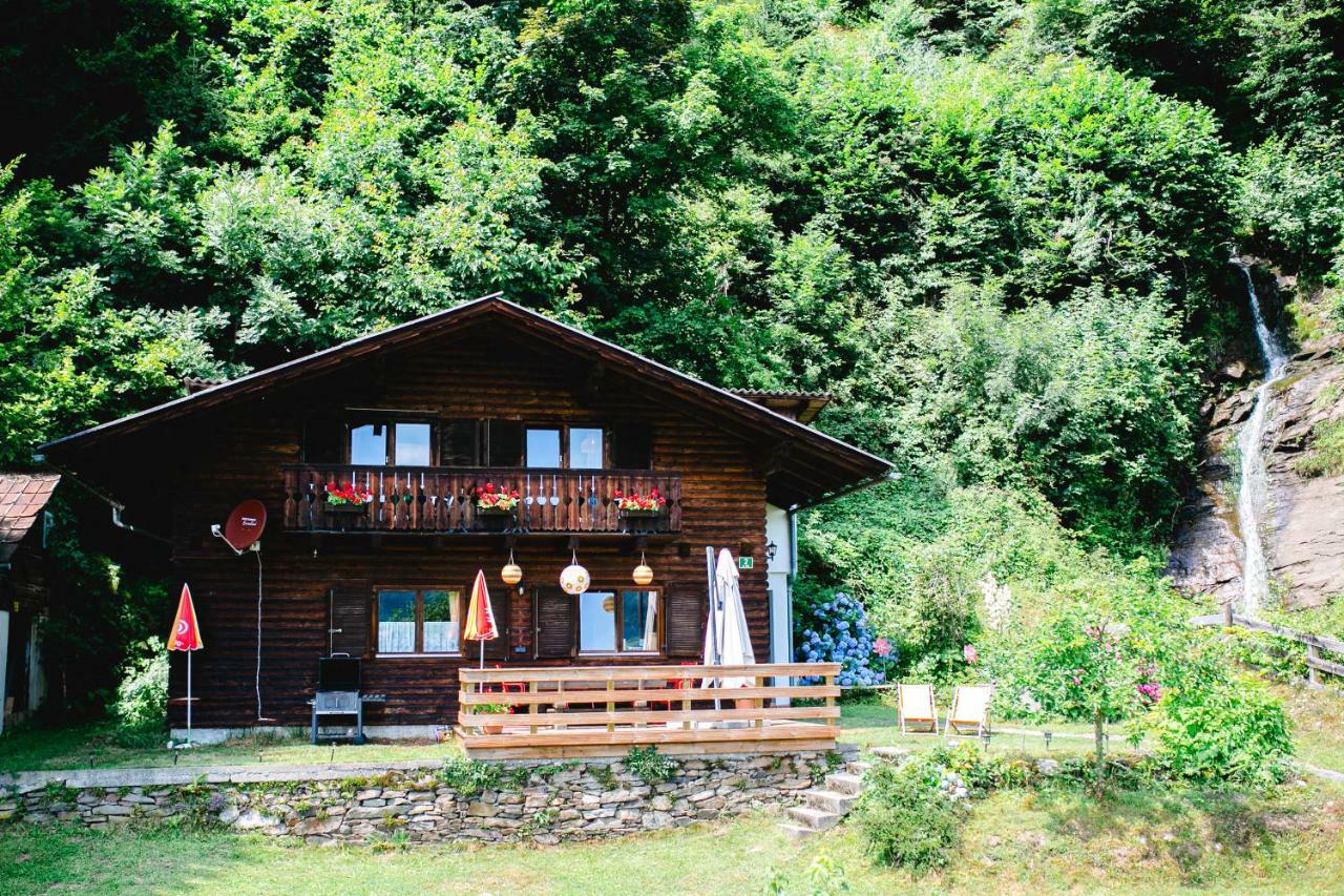 Knusperhaeuschen Villa Sattendorf Ngoại thất bức ảnh
